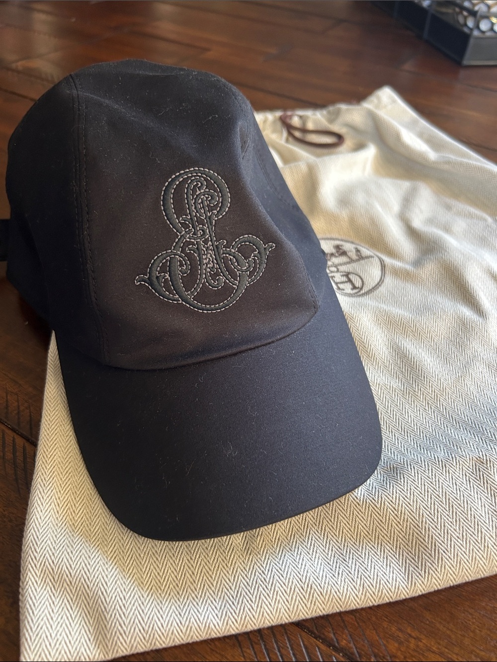 Hermes  Davis Emile Black Embroidered Logo Baseball Cap